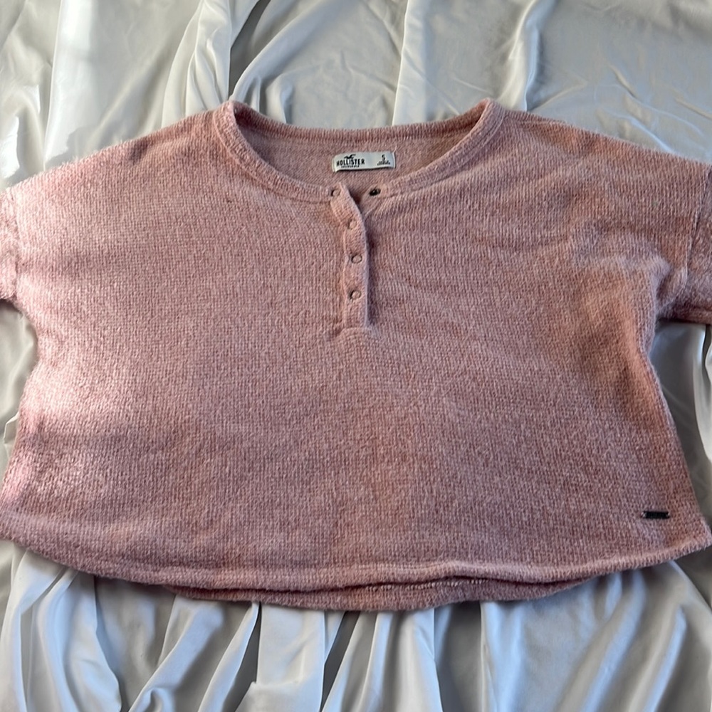 Hollister California, fuzzy pink sweater/shirt size s/m